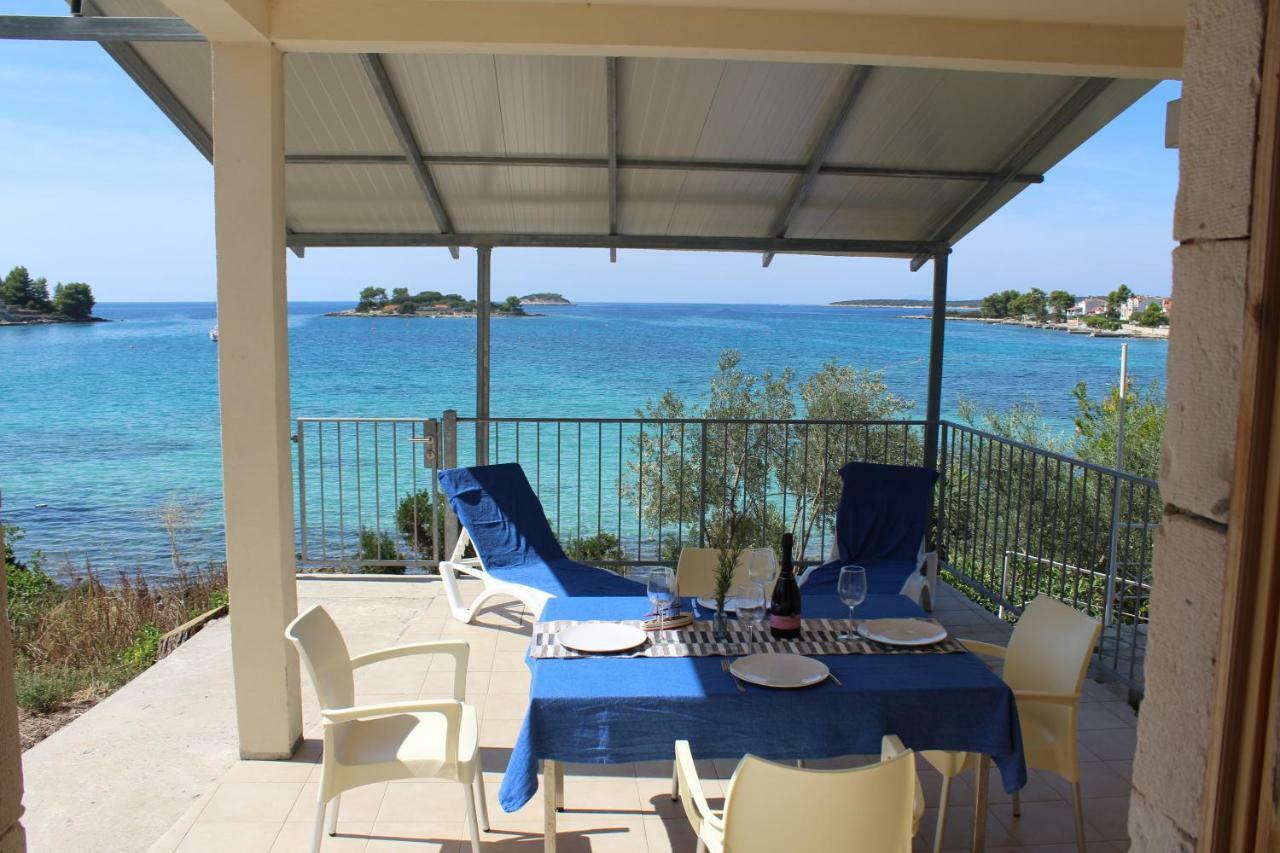 Apartments Andrea فيلا لوكا المظهر الخارجي الصورة