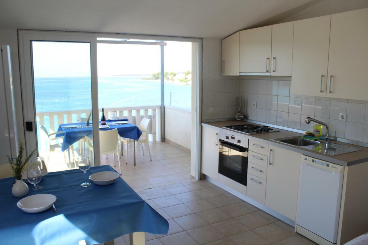 Apartments Andrea فيلا لوكا المظهر الخارجي الصورة