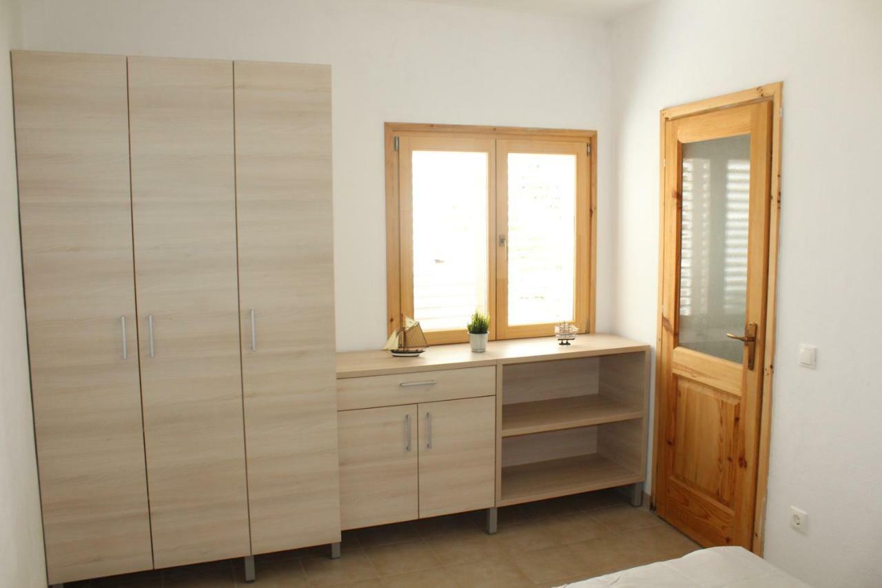 Apartments Andrea فيلا لوكا المظهر الخارجي الصورة