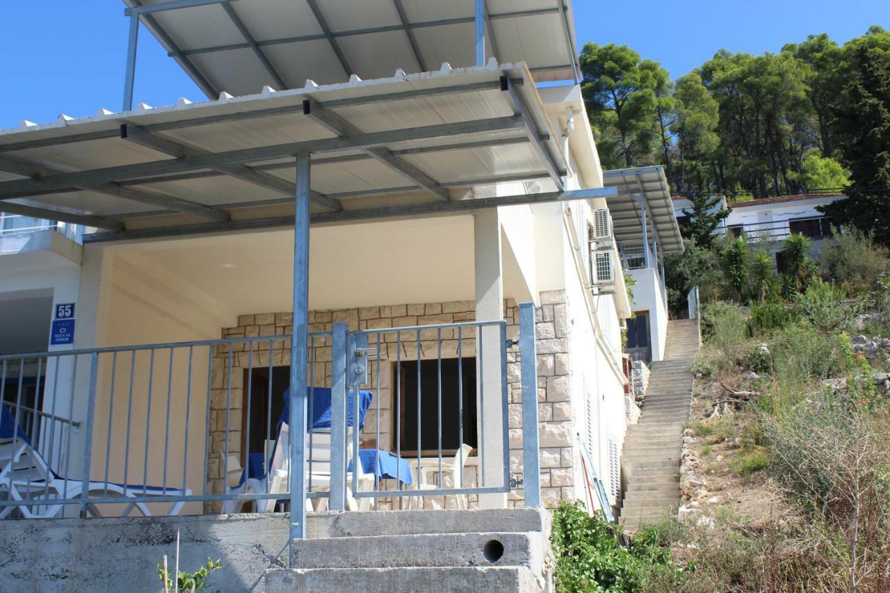 Apartments Andrea فيلا لوكا المظهر الخارجي الصورة